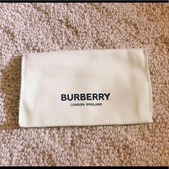 Burberry shopping set from London Store - Picture 4 of 4